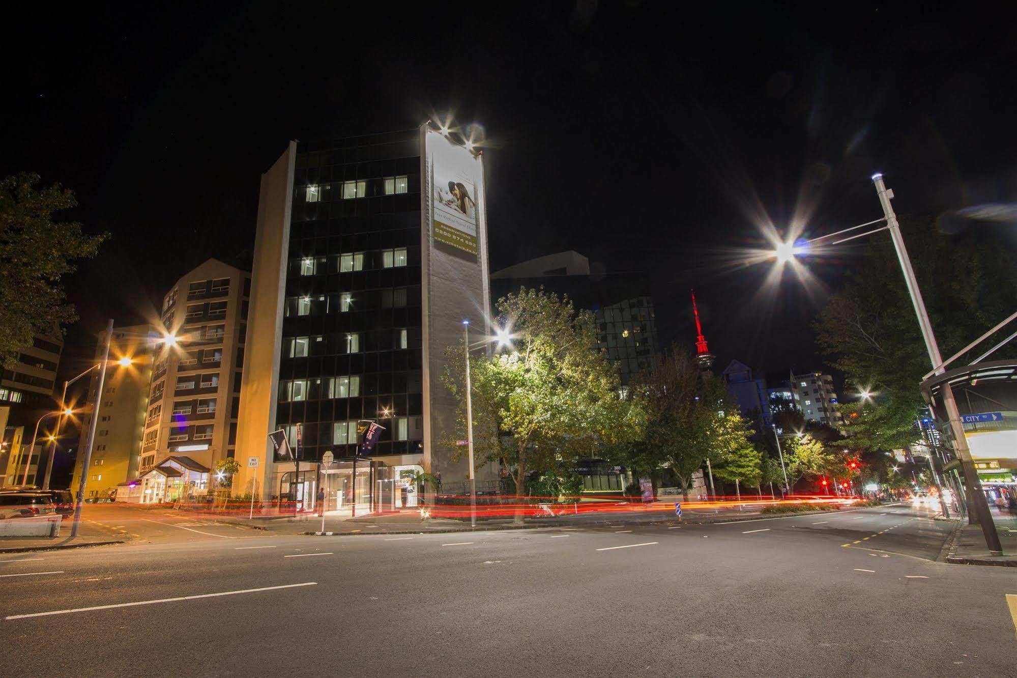 Vr Queen Street Hotel & Suites Auckland Exterior photo